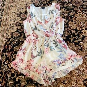 J for Justify Flowery Romper. Size Small